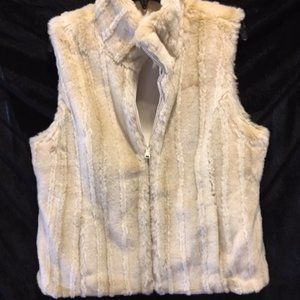 REVERSIBLE Faux Fur vest w/ pockets